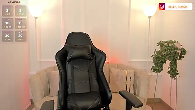 Snapshot of BellaRossii chatting on 02-06-25, 02:15 BellaRossii online show from 02-06-25, 02:15