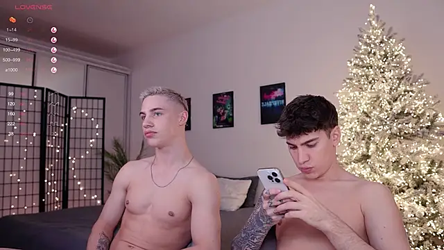 Evan  White  online show from 12-27-24, 04:10