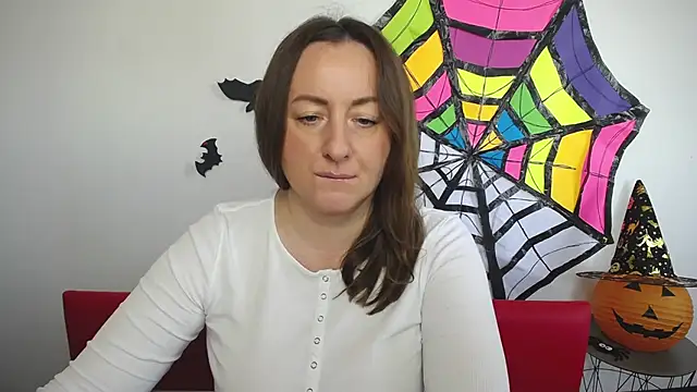 Abby Taylorr online show from 10-30-25, 07:21