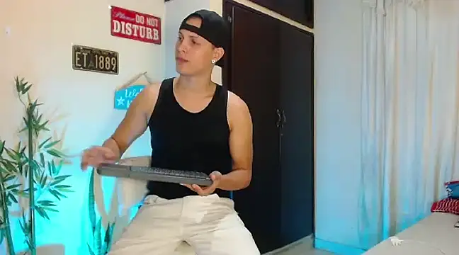 DavidNeill online show from 12-21-24, 03:31