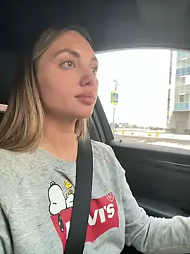 Snapshot of AngelinaMoore chatting on 02-25-25, 03:05 AngelinaMoore online show from 02-25-25, 03:05