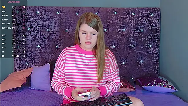 NoraBigAss online show from 12-04-24, 03:37