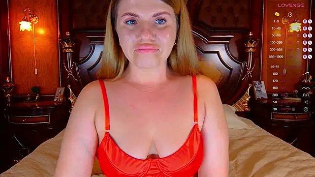 Snapshot of NoraBigAss chatting on 06-08-26, 01:39 NoraBigAss online show from 06-08-26, 01:39