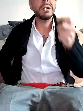 LoGaNfree88 online show from 01-01-25, 08:24