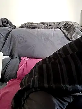 LoGaNfree88 online show from 02-11-25, 10:15