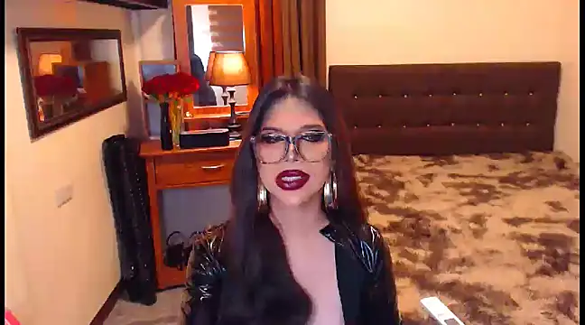 Snapshot of EXTREMELYDOM chatting on 01-12-25, 12:55 EXTREMELYDOM online show from 01-12-25, 12:55