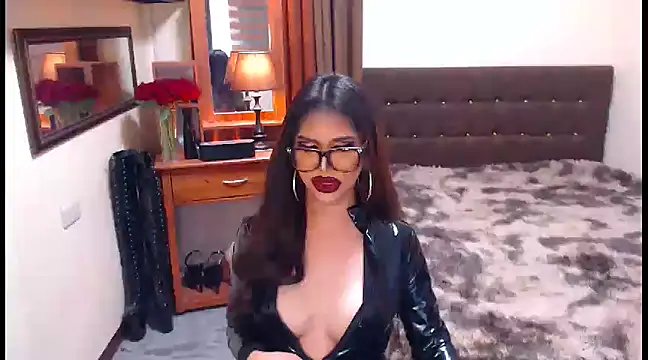 Snapshot of EXTREMELYDOM chatting on 01-22-25, 08:40 EXTREMELYDOM online show from 01-22-25, 08:40