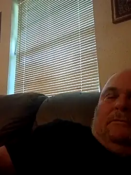 Snapshot of jamestexas chatting on 04-19-26, 05:56 jamestexas online show from 04-19-26, 05:56