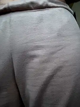 Snapshot of sexymarilyncolombia chatting on 05-17-26, 08:27 sexymarilyncolombia online show from 05-17-26, 08:27