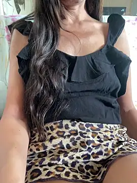 Snapshot of SHARONRodrig chatting on 09-14-25, 01:54 SHARONRodrig online show from 09-14-25, 01:54