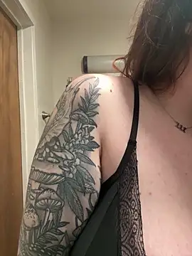 Snapshot of Cumming_atme chatting on 10-24-25, 05:59 Cumming atme online show from 10-24-25, 05:59