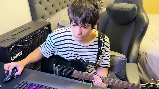 SasukeUhchiaa online show from 03-08-25, 04:50