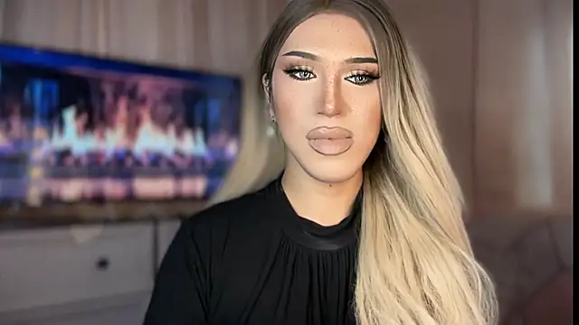 Ts glamxxxx online show from 04-24-26, 12:46