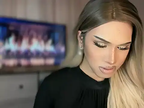 Ts glamxxxx online show from 04-28-26, 06:51