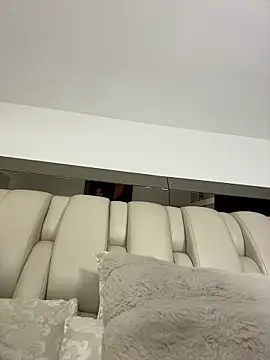 ALISSON FOXXX1 online show from 04-19-26, 10:56