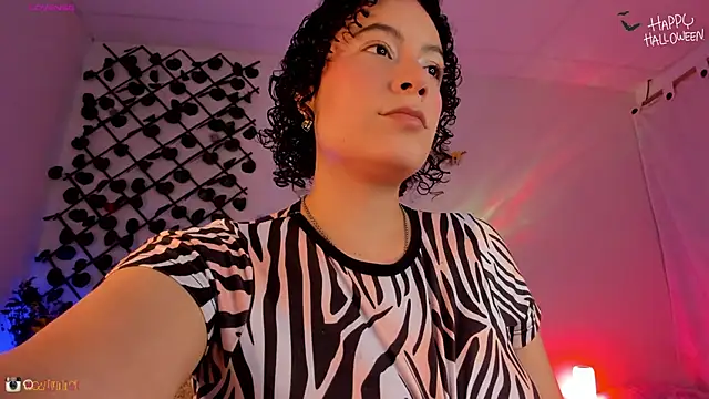 cailynhot online show from 10-07-25, 11:02