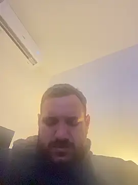 Snapshot of JonJ0 chatting on 01-10-26, 03:41 JonJ0 online show from 01-10-26, 03:41