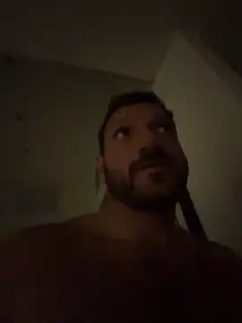 Snapshot of JonJ0 chatting on 03-04-26, 09:37 JonJ0 online show from 03-04-26, 09:37