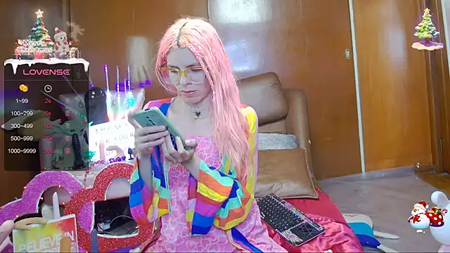 Snapshot of Skinygirl chatting on 01-18-25, 01:52 Skinygirl online show from 01-18-25, 01:52
