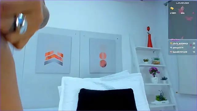 AlessiaMarcu- online show from 01-10-25, 10:28