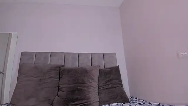 taylor suxx online show from 10-30-25, 07:47