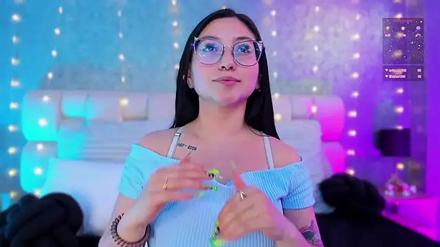 lucy neil online show from 01-02-25, 10:22