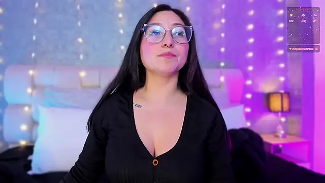 lucy neil online show from 01-09-25, 01:08