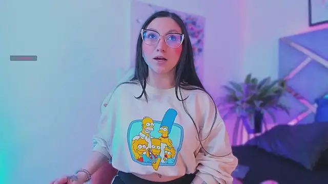 lucy neil online show from 11-14-25, 02:32