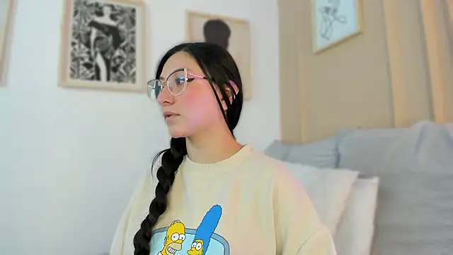 lucy neil online show from 02-25-26, 02:32