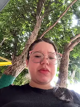 Lucyklein2022 online show from 01-09-25, 03:44