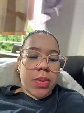 Lucyklein2022 online show from 05-29-26, 03:54