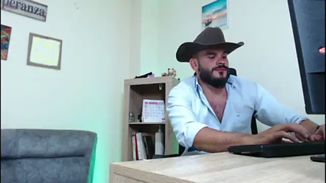 Snapshot of cowboyht chatting on 05-04-26, 04:52 cowboyht online show from 05-04-26, 04:52