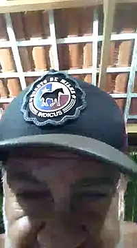 Snapshot of Peludo173317 chatting on 12-18-24, 01:37 Peludo173317 online show from 12-18-24, 01:37