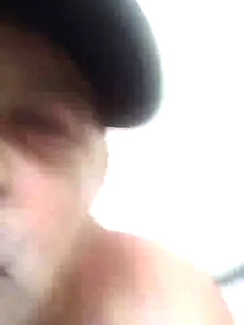 Snapshot of Peludo173317 chatting on 12-26-24, 01:32 Peludo173317 online show from 12-26-24, 01:32