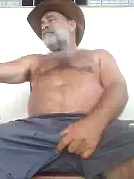 Snapshot of Peludo173317 chatting on 01-20-25, 01:53 Peludo173317 online show from 01-20-25, 01:53