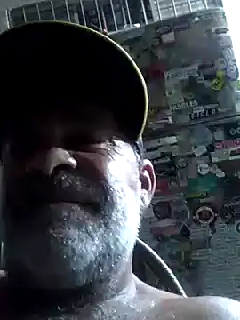 Snapshot of Peludo173317 chatting on 02-23-25, 10:20 Peludo173317 online show from 02-23-25, 10:20