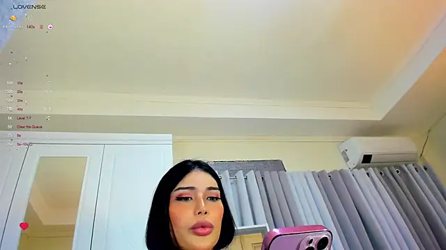 Snapshot of FuckDollNicky chatting on 12-19-24, 09:40 FuckDollNicky online show from 12-19-24, 09:40