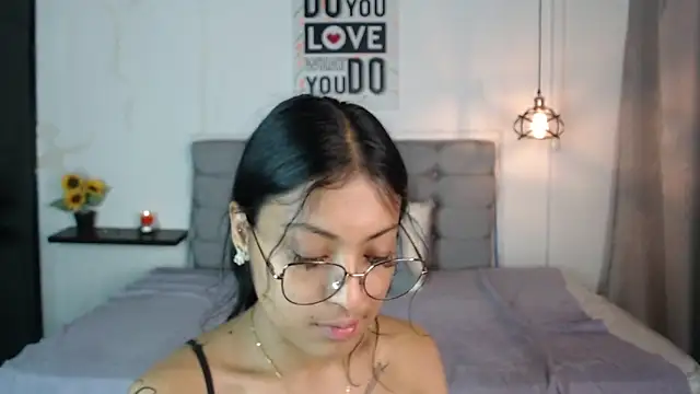 vaness weet online show from 01-05-25, 05:51