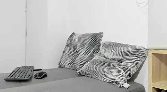 tuyo1995 online show from 03-04-25, 12:50