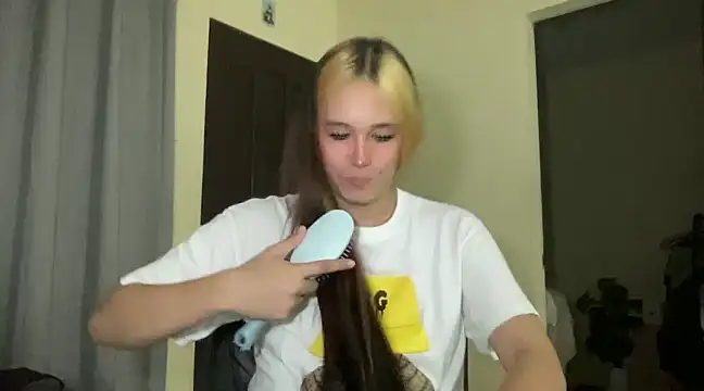 MeganTheRarest online show from 12-11-24, 12:44