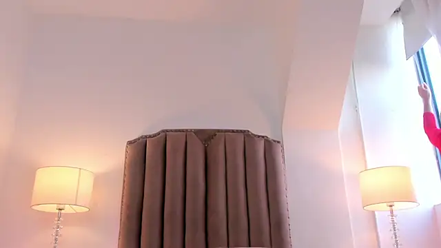 Snapshot of Emma_Torres__ chatting on 03-16-25, 12:33 Emma Torres online show from 03-16-25, 12:33