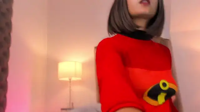 Snapshot of Emma_Torres__ chatting on 03-16-25, 03:39 Emma Torres online show from 03-16-25, 03:39