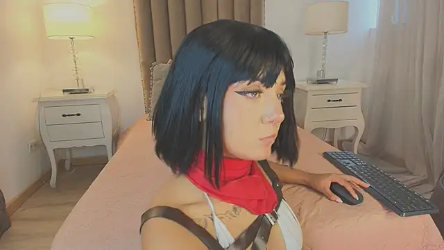 Snapshot of Emma_Torres__ chatting on 10-20-25, 12:38 Emma Torres online show from 10-20-25, 12:38