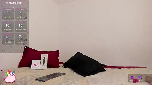 Snapshot of HEAVY_MEGAN chatting on 02-18-25, 11:41 HEAVY MEGAN online show from 02-18-25, 11:41