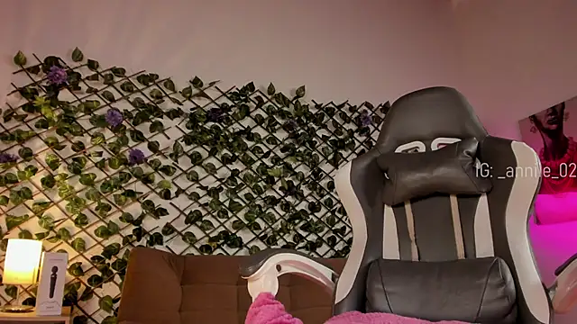 annie barozzi online show from 02-10-25, 04:58