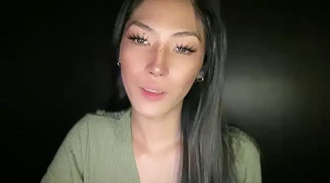 Snapshot of Bella_Gordon chatting on 01-28-25, 06:07 Bella Gordon online show from 01-28-25, 06:07