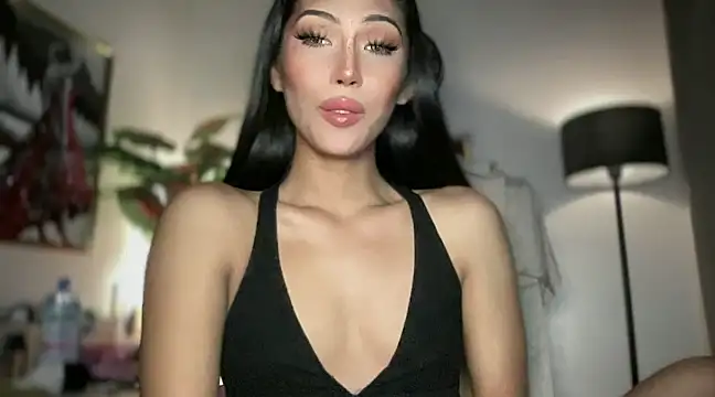 Snapshot of Bella_Gordon chatting on 03-18-25, 07:41 Bella Gordon online show from 03-18-25, 07:41