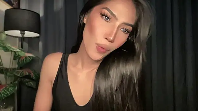 Snapshot of Bella_Gordon chatting on 09-11-25, 06:46 Bella Gordon online show from 09-11-25, 06:46