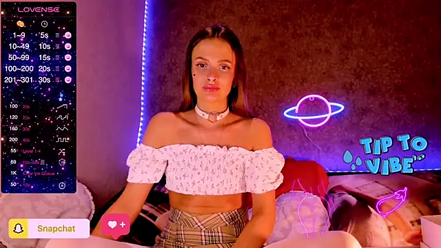 Snapshot of madina_taher chatting on 01-26-25, 08:45 madina taher online show from 01-26-25, 08:45