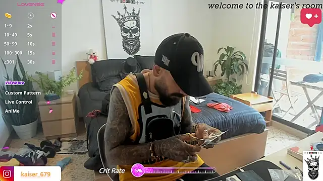 Snapshot of kaiser679_ chatting on 01-11-25, 04:36 kaiser679 online show from 01-11-25, 04:36